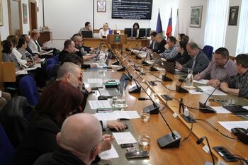 OBČINSKI SVET O CENAH VRTCA, ZAKLJUČNEM RAČUNU OBČINE IN PROSTORSKIH AKTIH