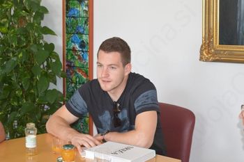 SPREJEM MIHE ZARABCA IN TREBANJSKIH NAVIJAČEV PRI ŽUPANU OBČINE TREBNJE