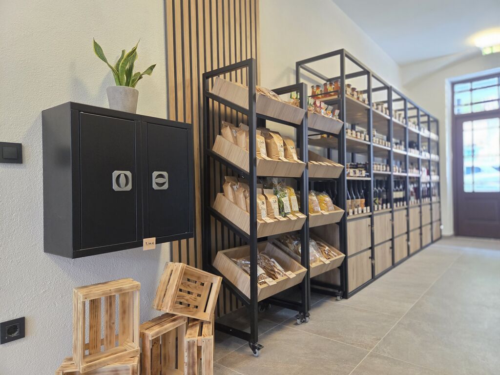 TRŽNICA NA ZAUPANJE