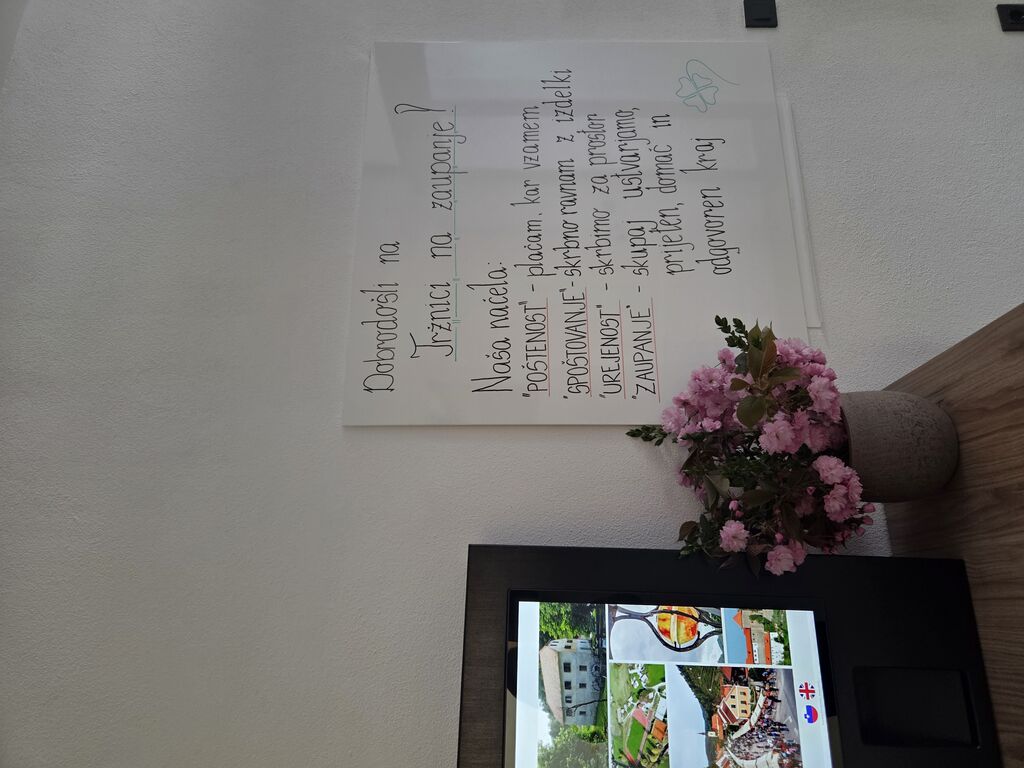 TRŽNICA NA ZAUPANJE