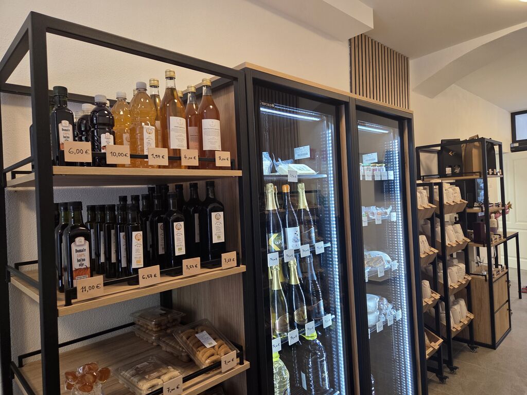 TRŽNICA NA ZAUPANJE