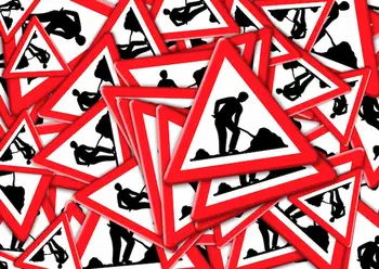 KRATKOTRAJNE POPOLNE ZAPORE NA LOKALNI CESTI PRI GRADU PODSREDA