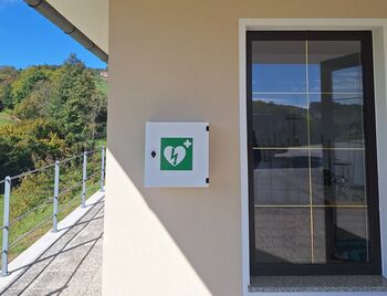 DEFIBRILATOR V DOBLEŽIČAH