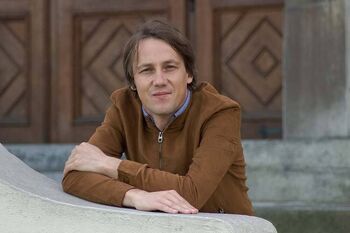 LITERARNI VEČER Z ROBERTOM SIMONIŠKOM