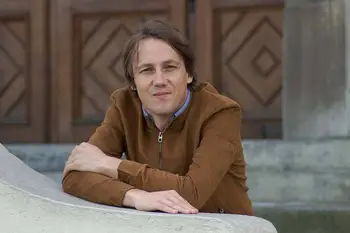 LITERARNI VEČER Z ROBERTOM SIMONIŠKOM