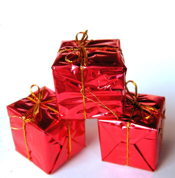 PRAZNIČNO USTVARJANJE