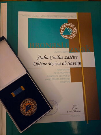 OBČINSKEMU ŠTABU CZ BRONASTO PRIZNANJE