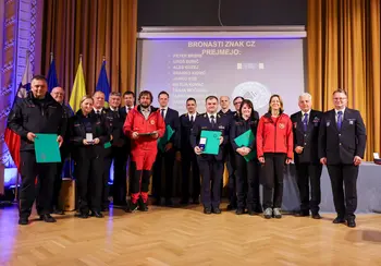 OBČINSKEMU ŠTABU CZ BRONASTO PRIZNANJE