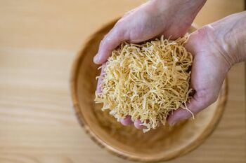 Zbiramo stare jedi: jušni rezanci (Francka Dolinar)