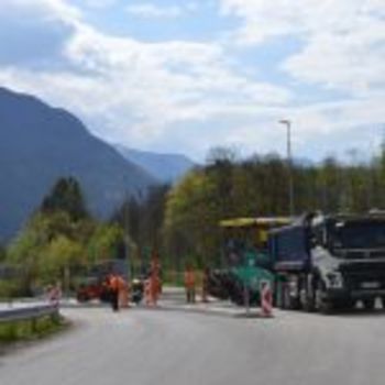 KROŽIŠČE PRI PETROLU Z GROBO PREPLASTITVIJO